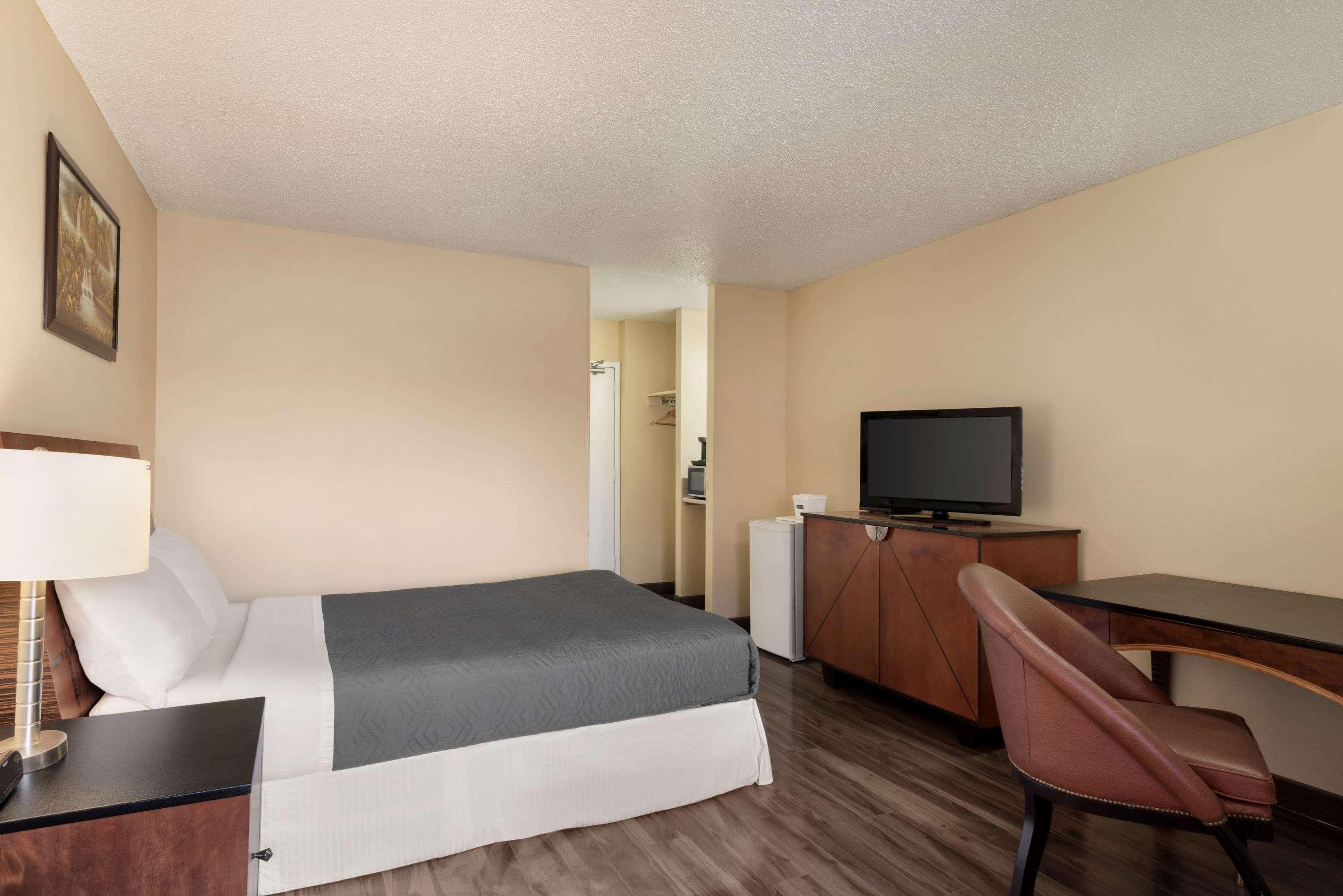 Travelodge By Wyndham Swift Current Exterior foto