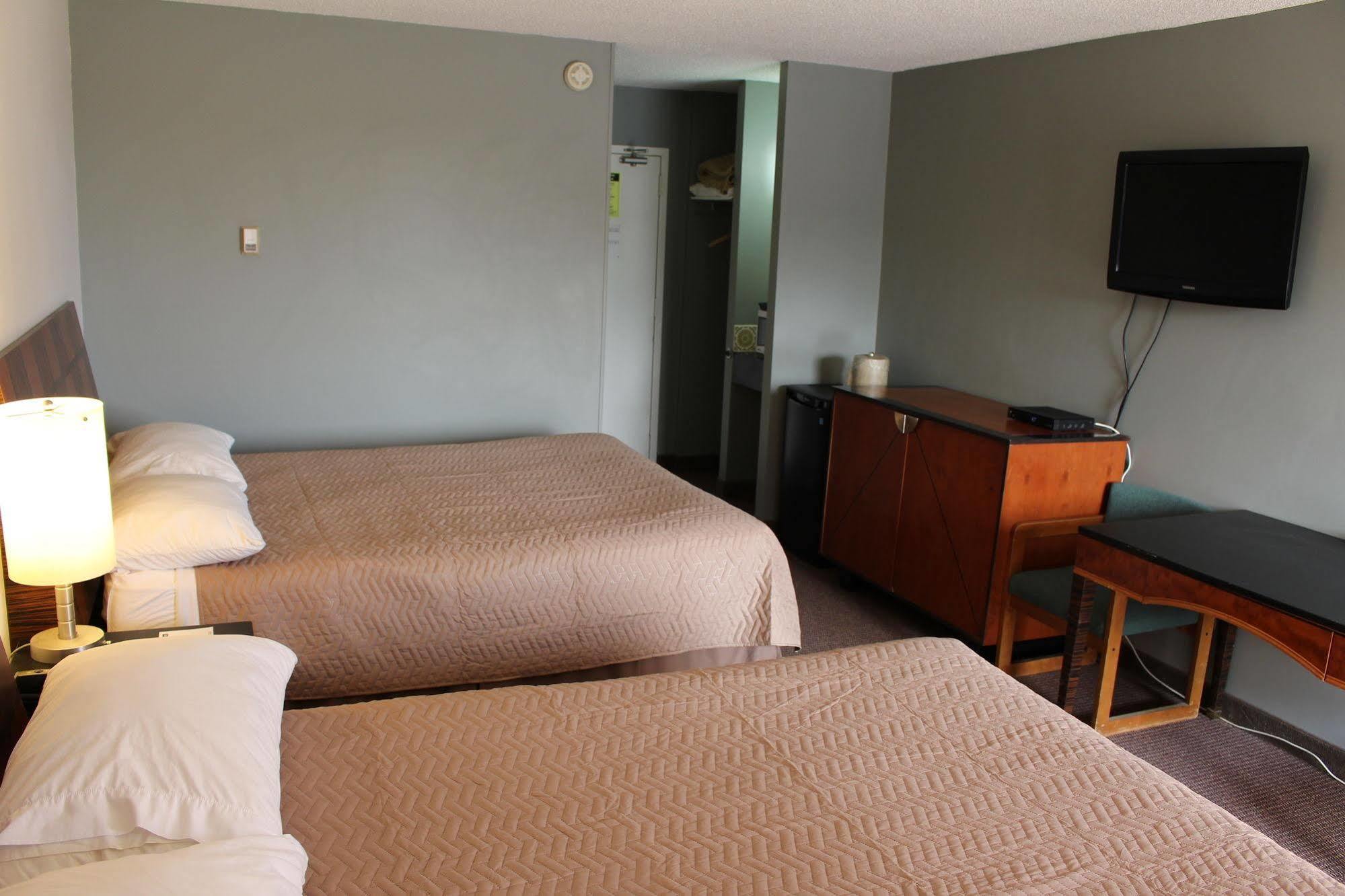 Travelodge By Wyndham Swift Current Exterior foto