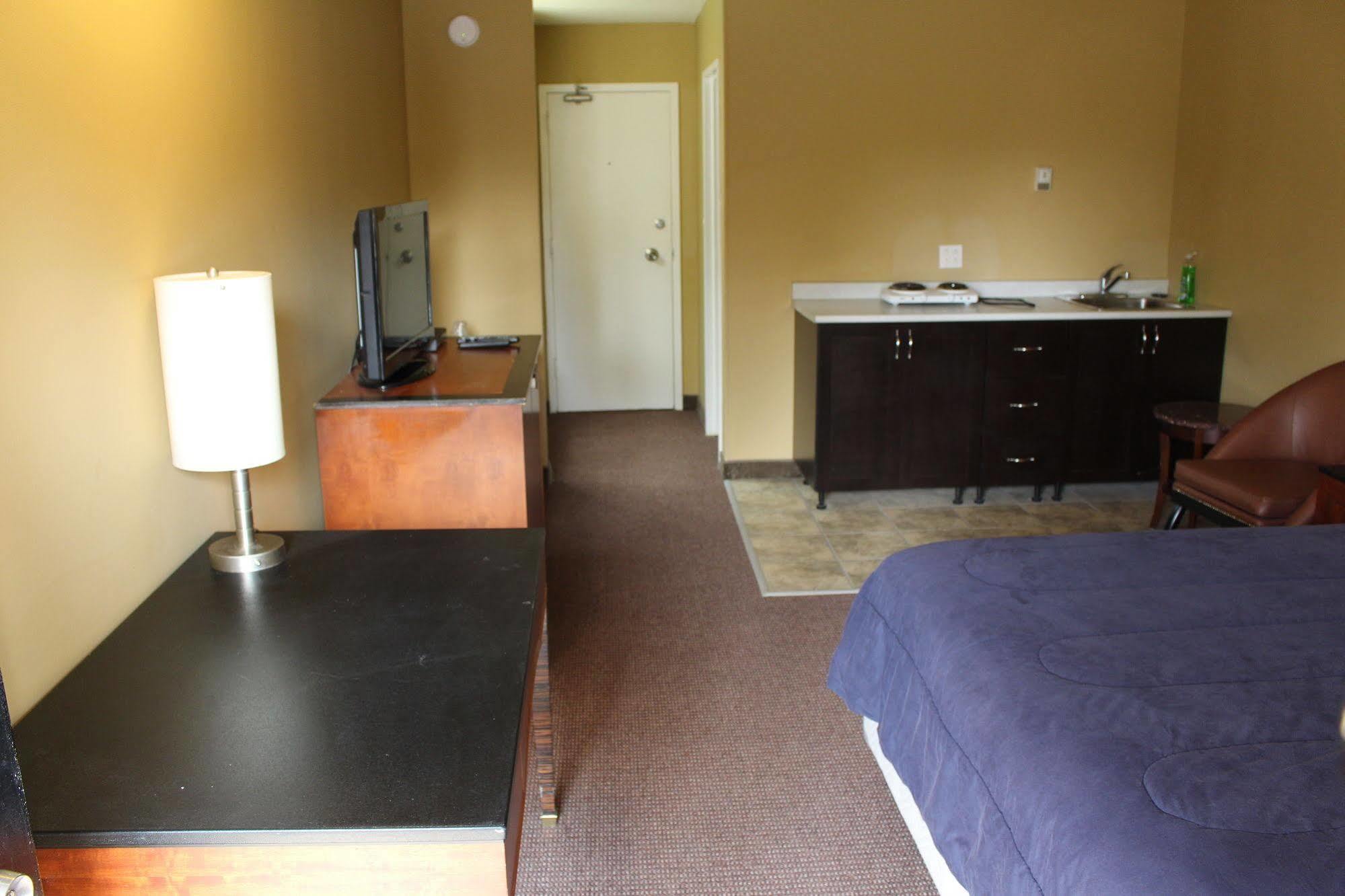 Travelodge By Wyndham Swift Current Exterior foto
